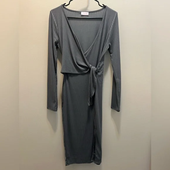 Pink Lily Ribbed Midi Grey Dress - Picture 3 of 12